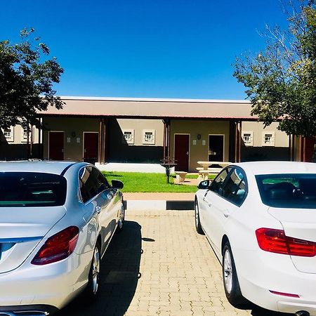 Travel Inn Kroonstad Buitenkant foto