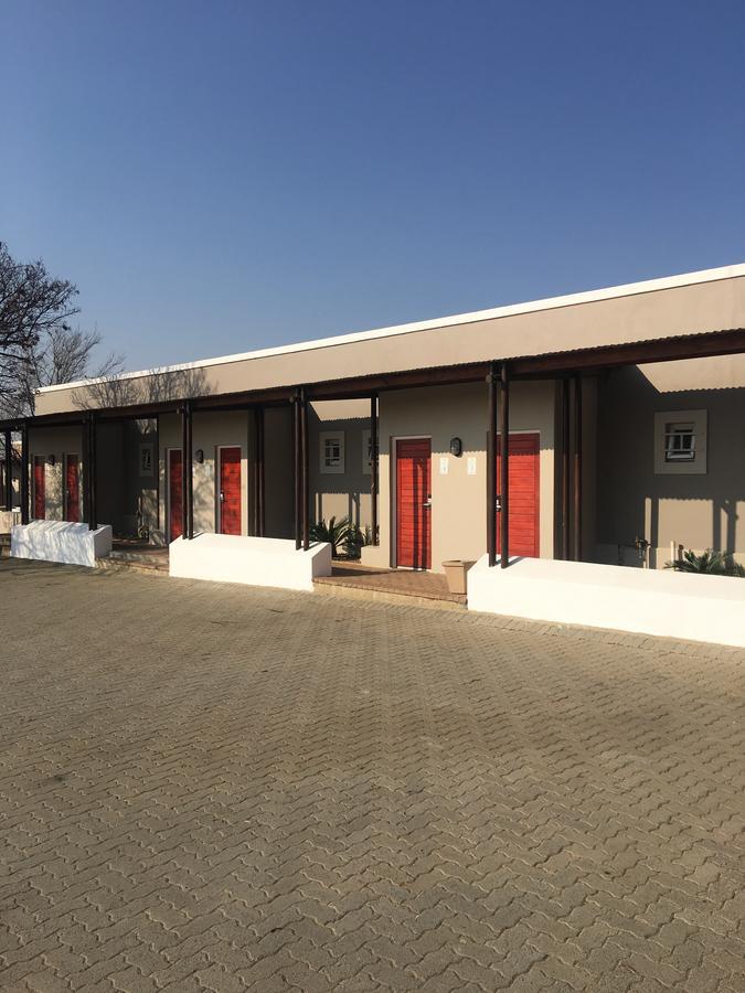 Travel Inn Kroonstad Buitenkant foto