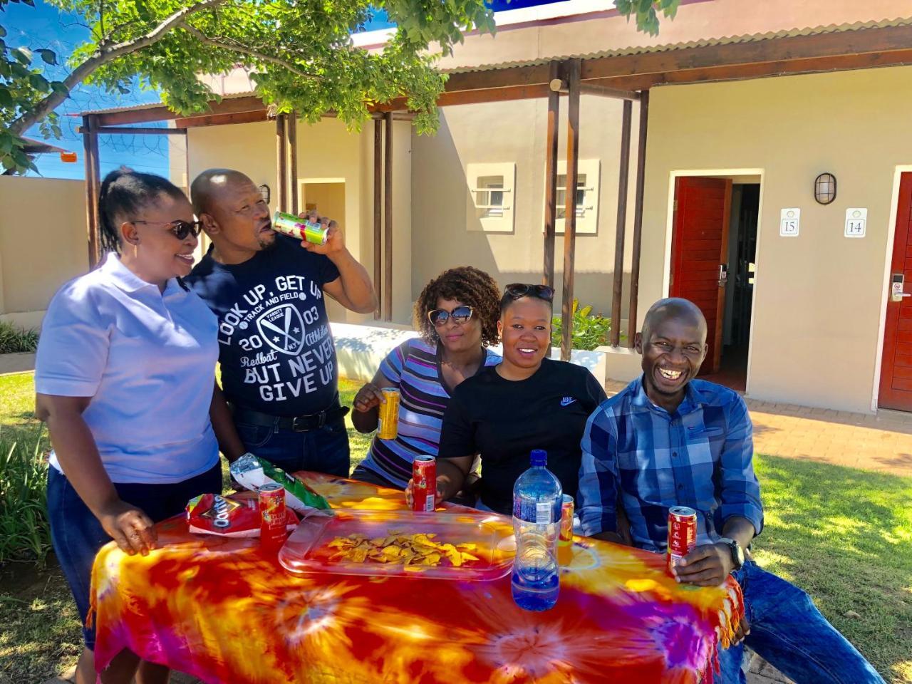 Travel Inn Kroonstad Buitenkant foto